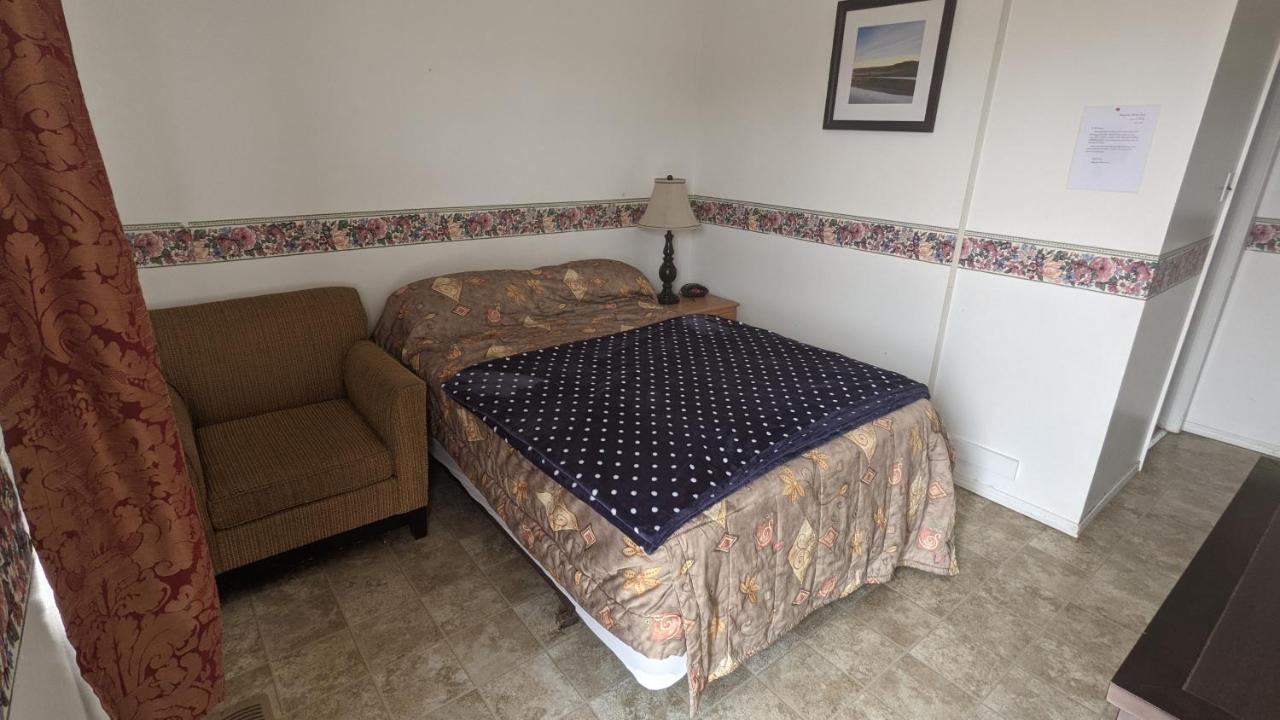 Balgonie Motel Motor Inn Pilot Butte Exteriér fotografie
